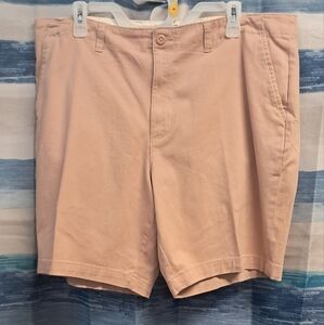 Mens shorts NWT, color is peachy